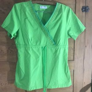 BLUE STAR sz small light green scrub top